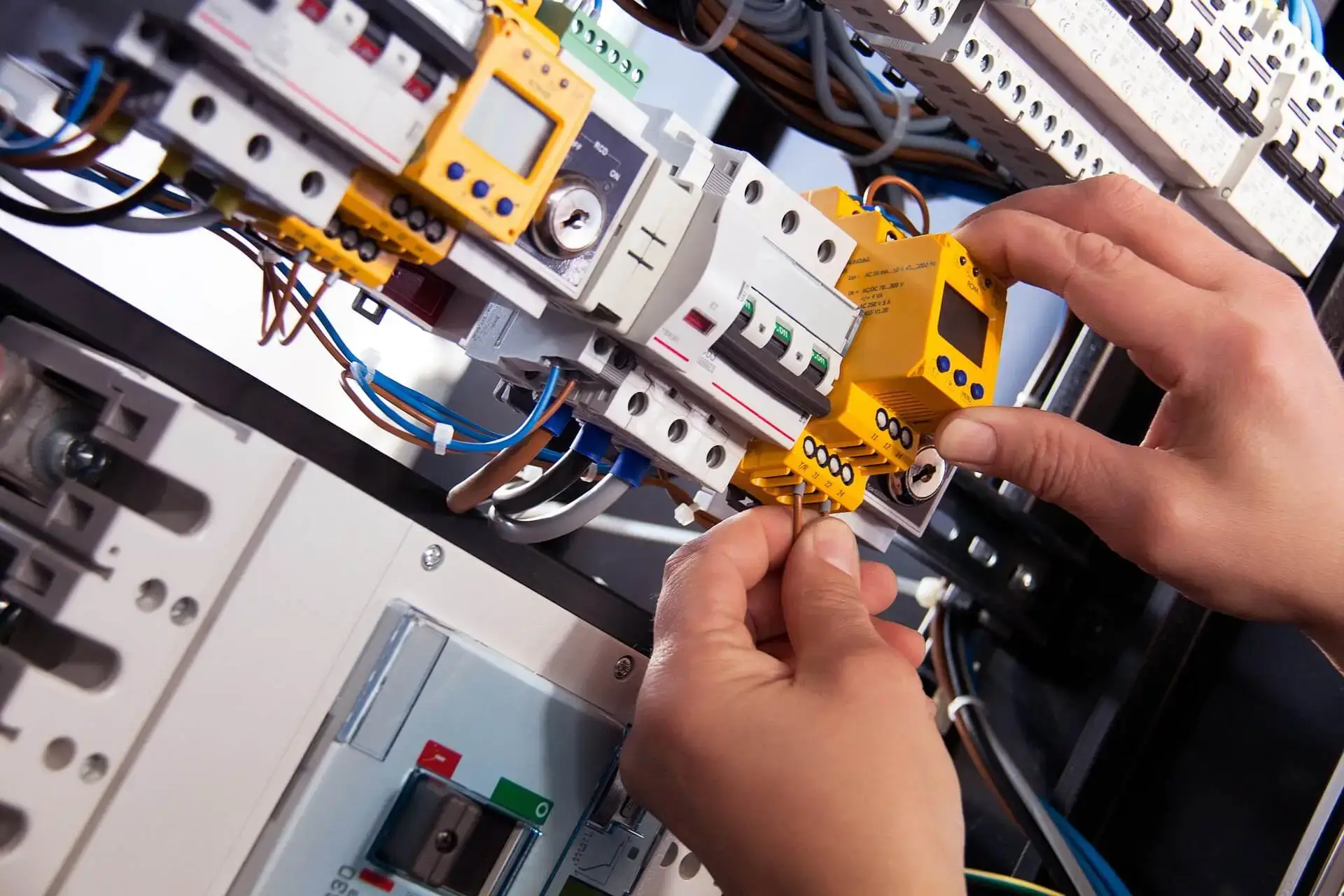 Certified electricians in Palmers Green
