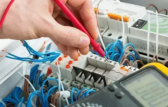 Professional electrician in Palmers Green